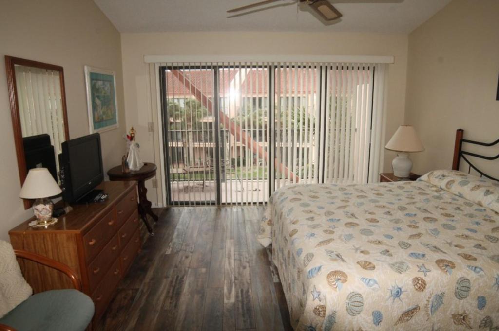 Photo of Others in Butler Beach