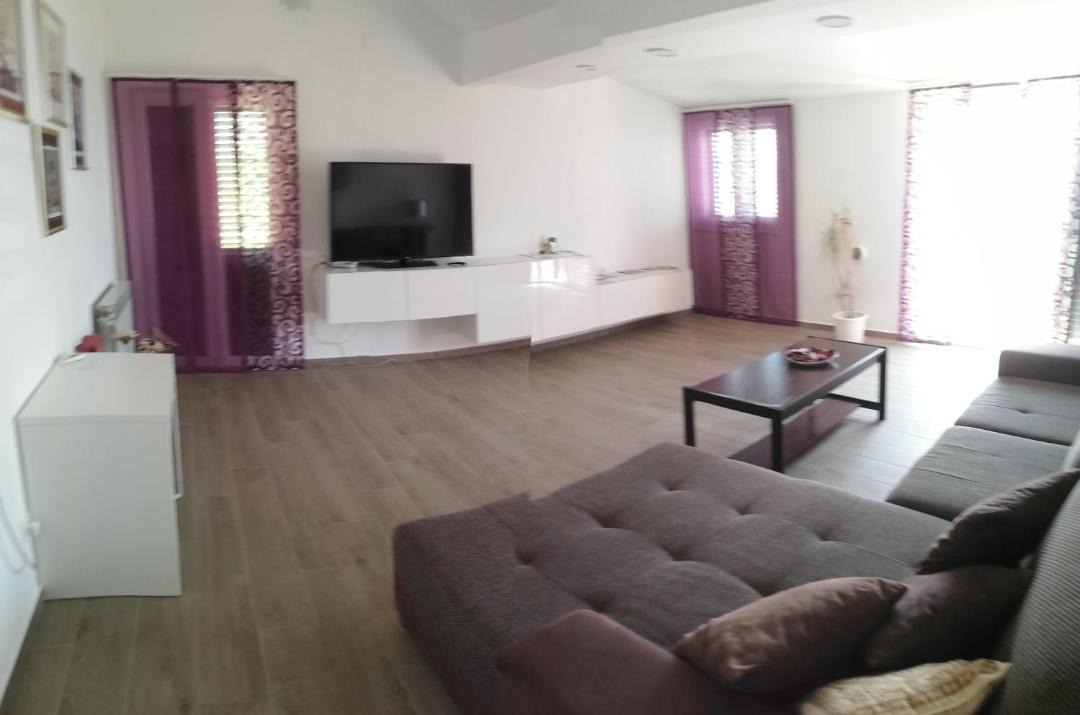 Photo of Livingroom in Komiza