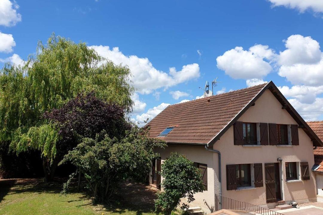 Photo of Buildings in Rilly-la-Montagne