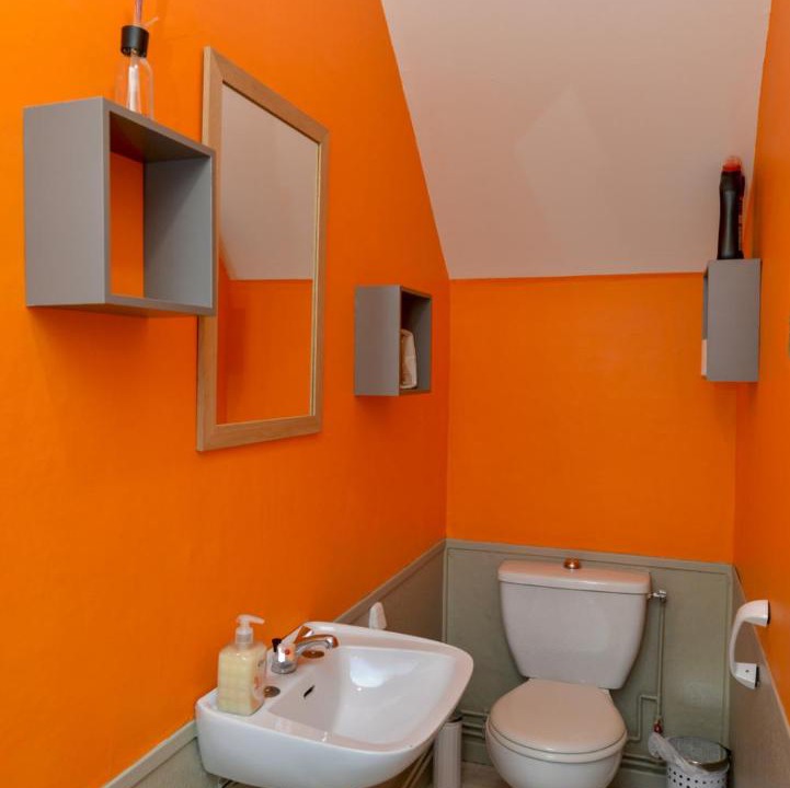 Photo of Others in Burlats