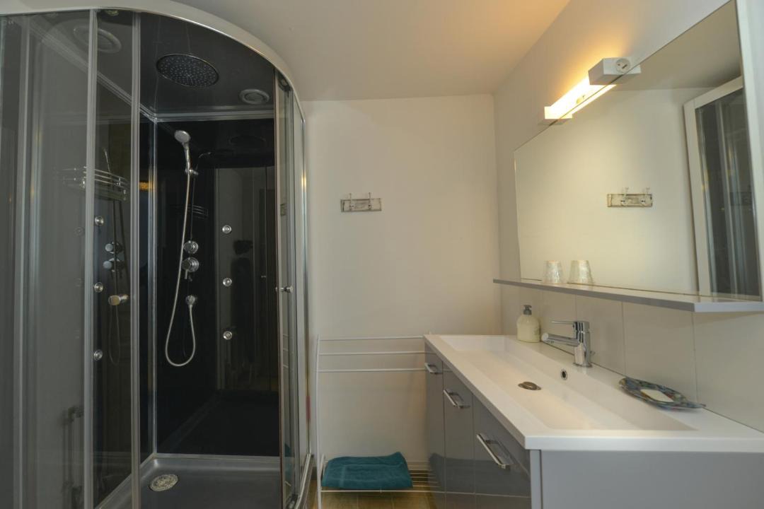 Photo of Bathroom in Burlats