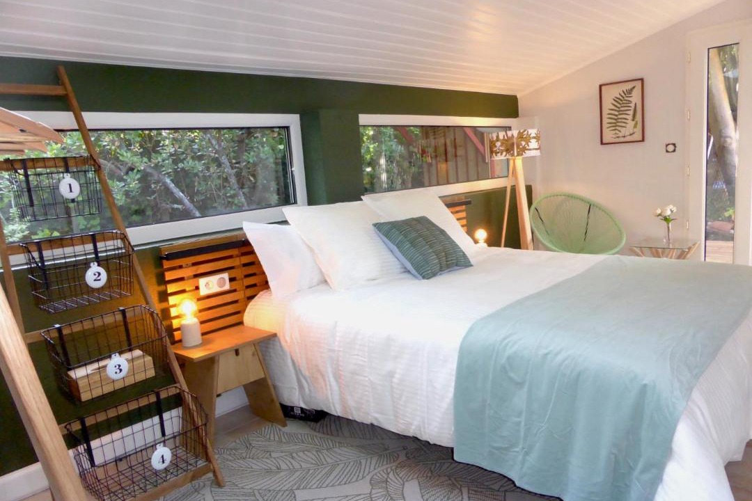 Photo of Bedroom in Ares