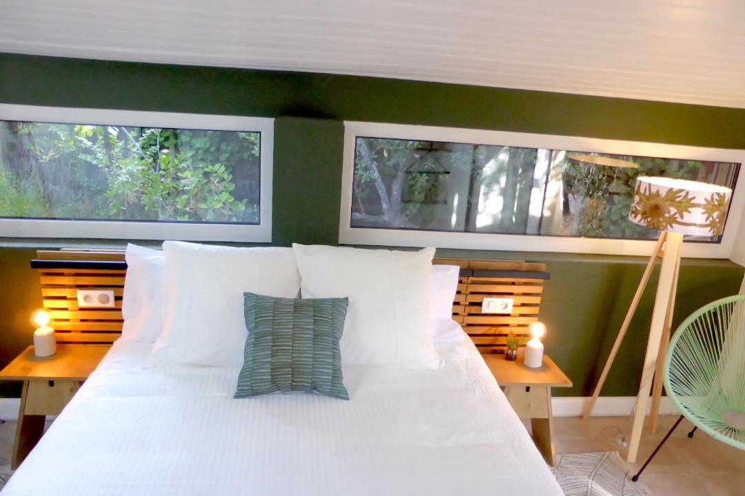 Photo of Others in Ares