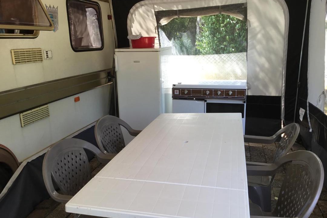 Photo of Others in Chaussin