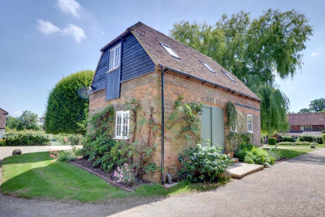 Photo of Buildings in Leigh