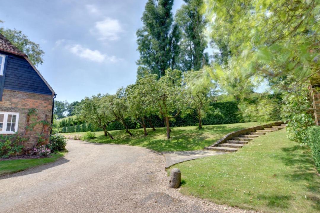 Photo of Buildings in Leigh