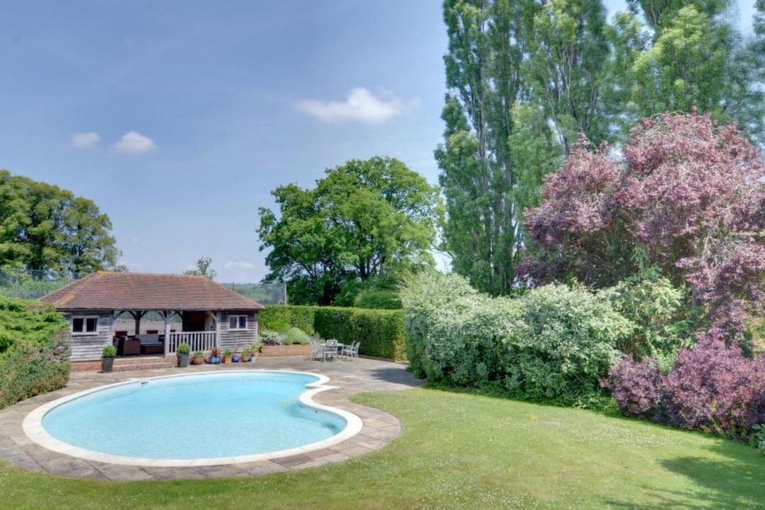 Photo of Outdoor in Leigh