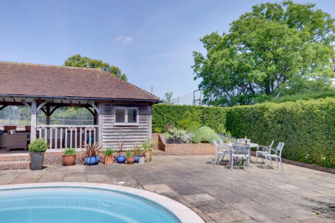 Photo of Outdoor in Leigh