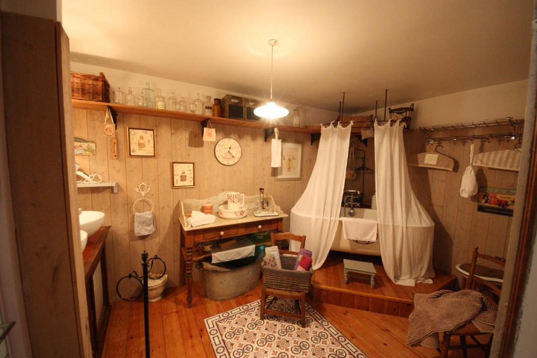 Photo of Others in Bohal