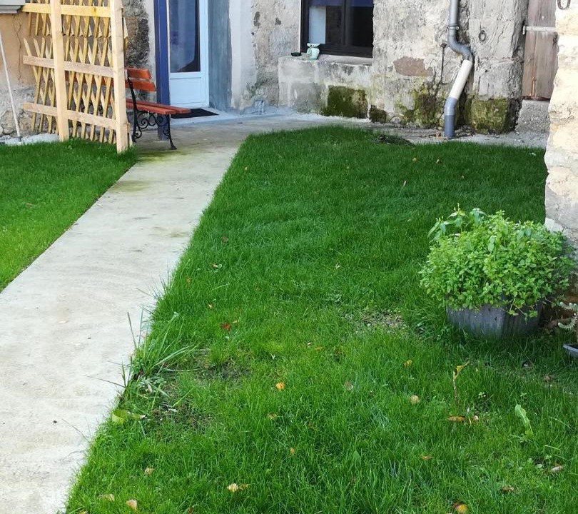 Photo of Buildings in Saint-Georges-sur-Layon