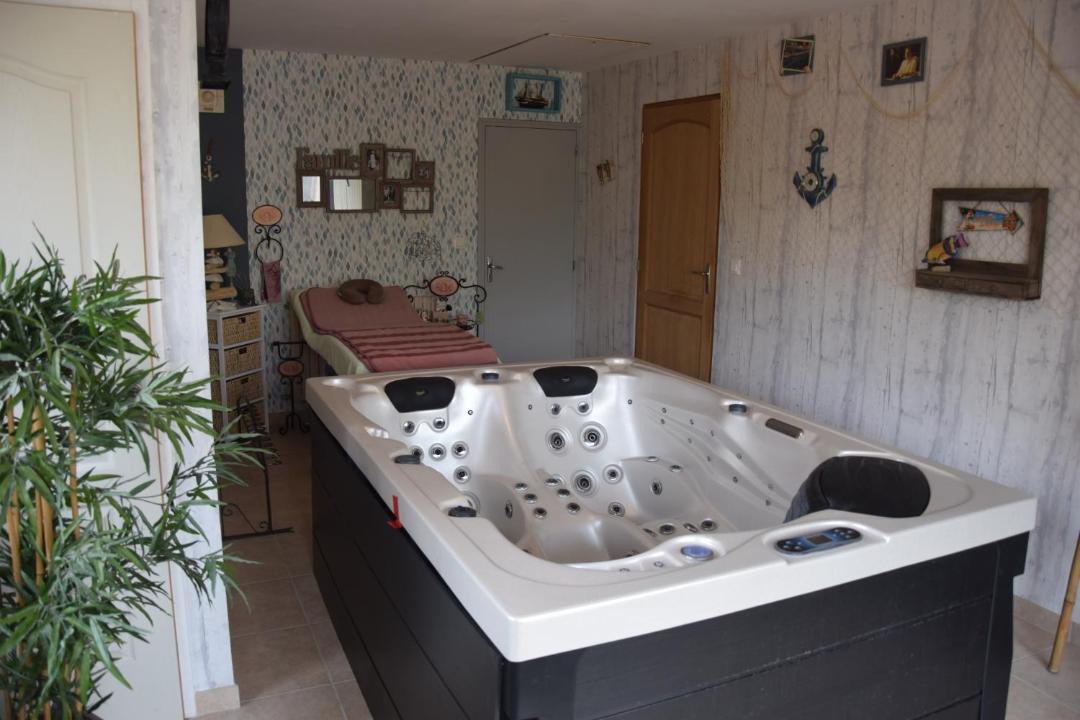 Photo of Others in Neuville-de-Poitou