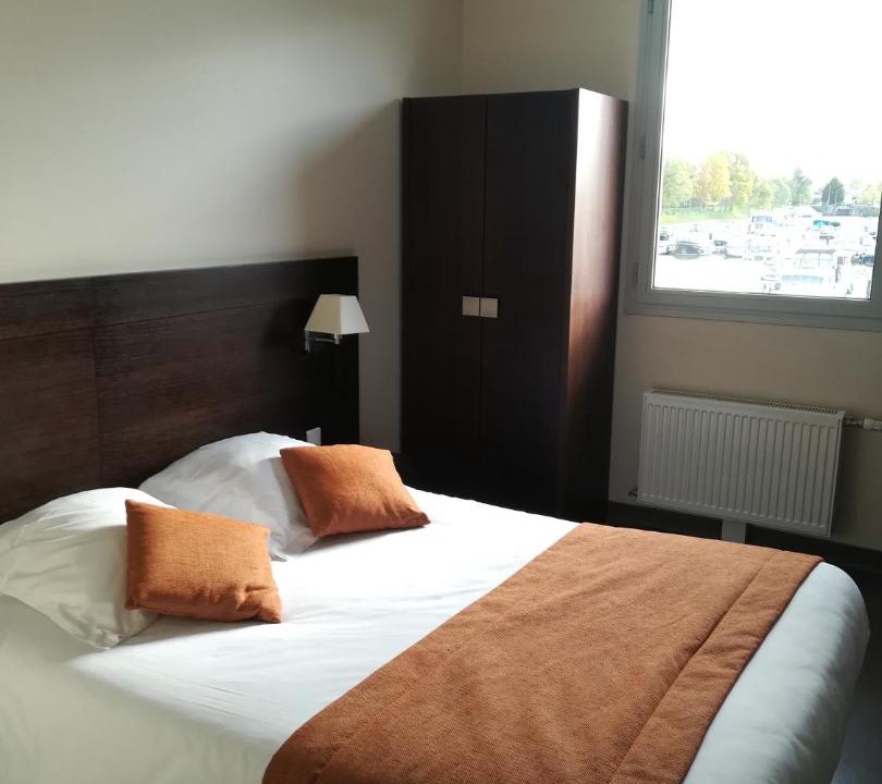 Photo of Bedroom in Decize