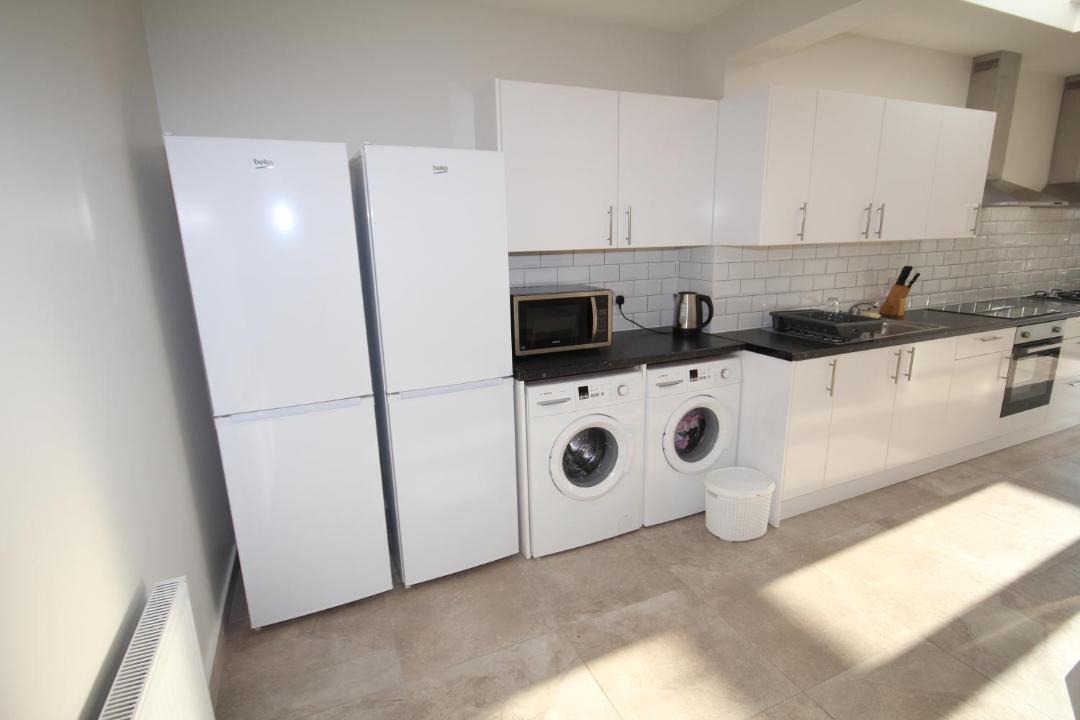 Photo of Kitchen in Alperton