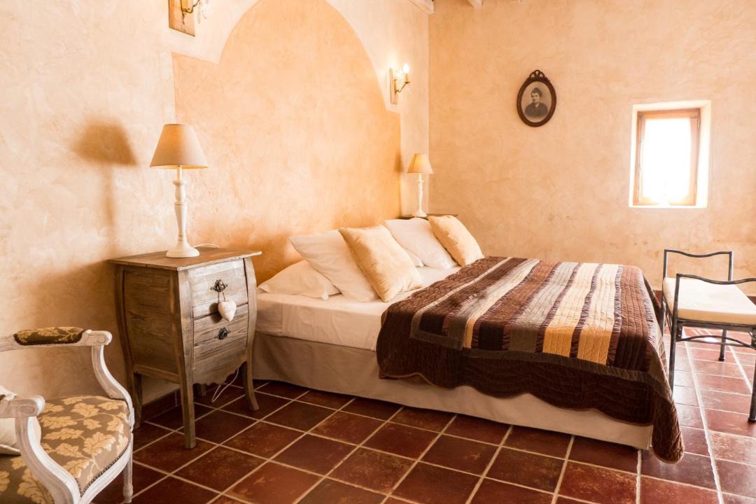 Photo of Others in Pauligne