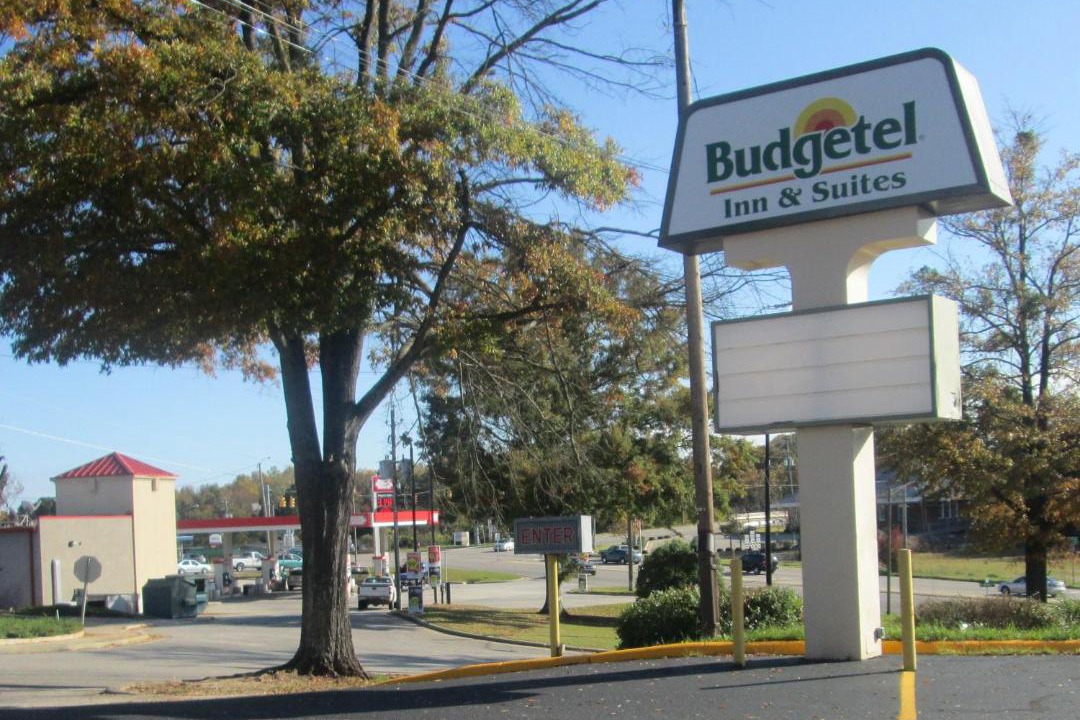 Photo of Buildings in Rockingham