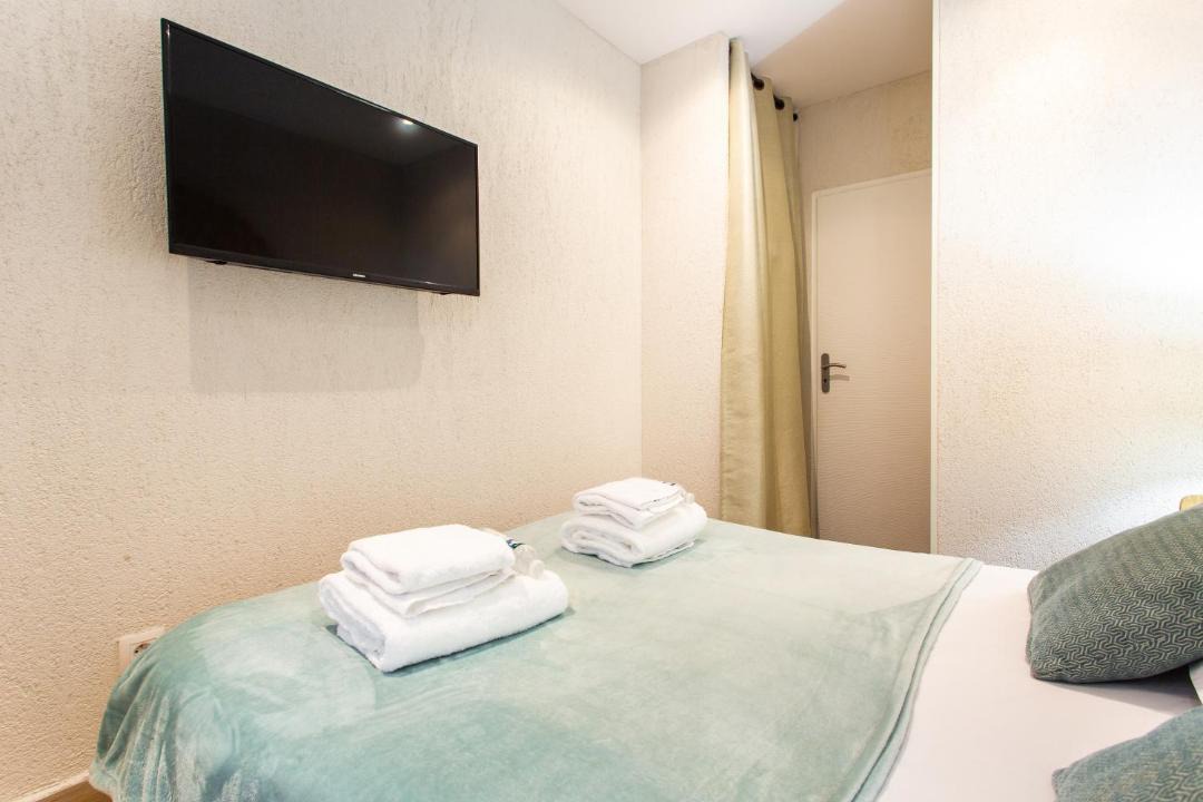 Photo of Bedroom in Hopital Saint-Louis
