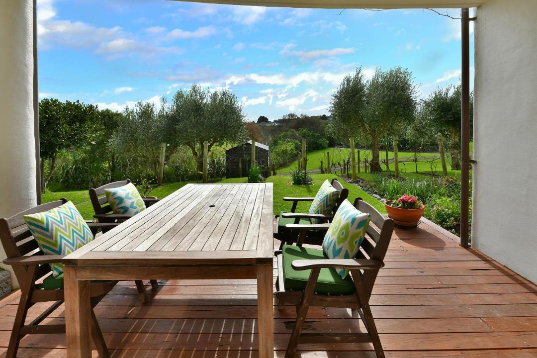 Photo of Patio Balcony in Gulf Harbour