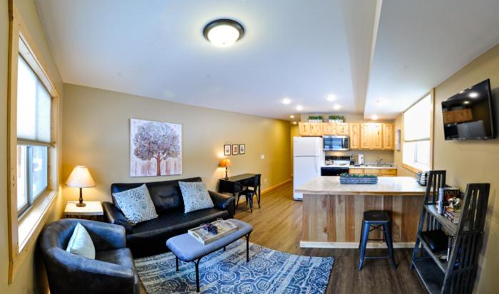 Photo of Livingroom in West Glacier