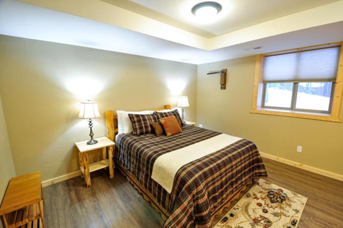 Photo of Bedroom in West Glacier