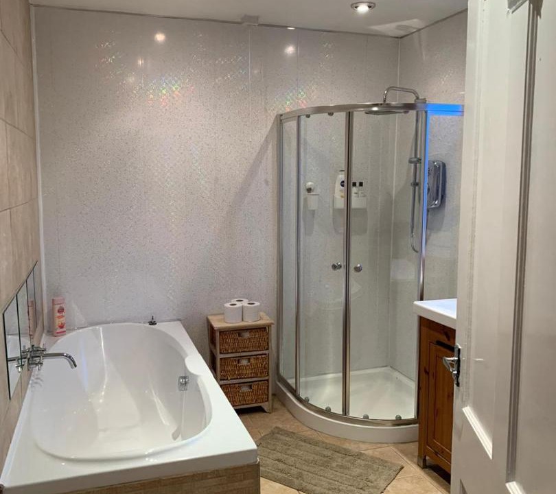 Photo of Others in Newtonmore