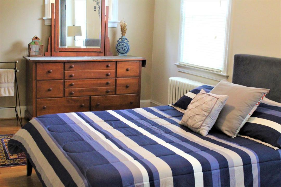 Photo of Bedroom in North Cleveland Park