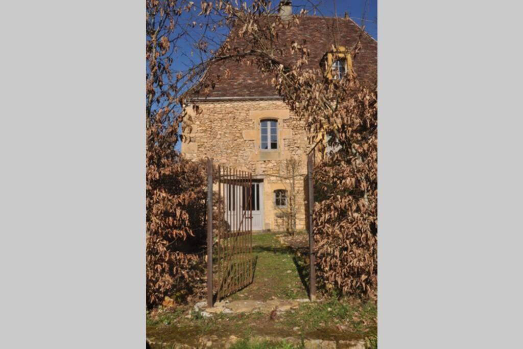 Photo of Buildings in Montferrand-du-Perigord