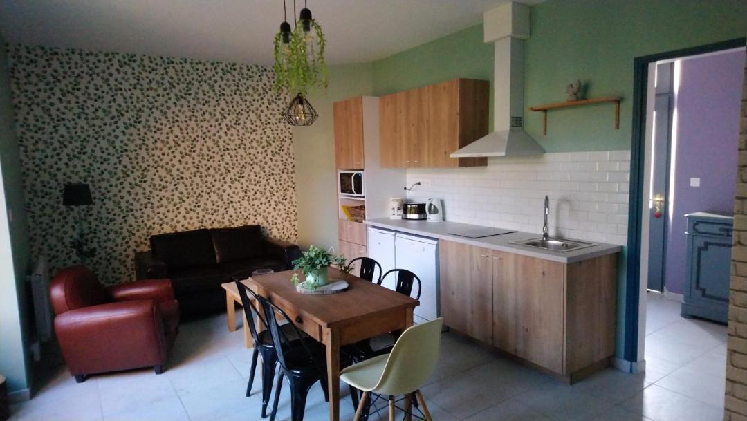 Photo of Others in Demuin