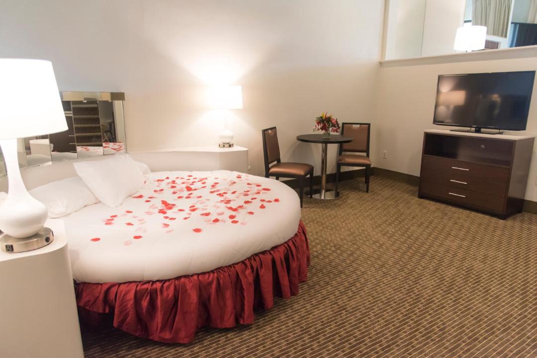 Photo of Bedroom in Lakeville