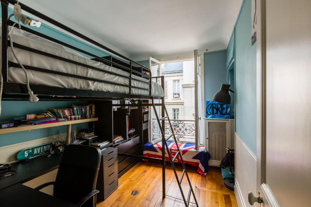 Photo of Livingroom in 17th Arrondissement