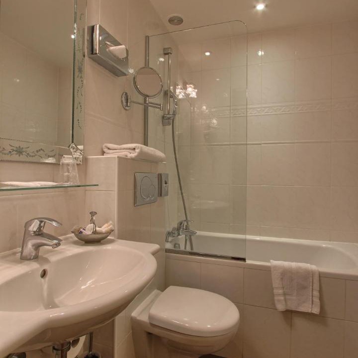 Photo of Others in Montparnasse