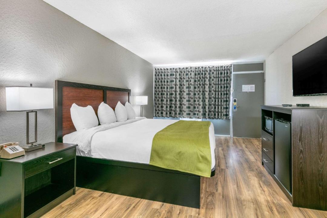 Photo of Bedroom in Kingston Springs