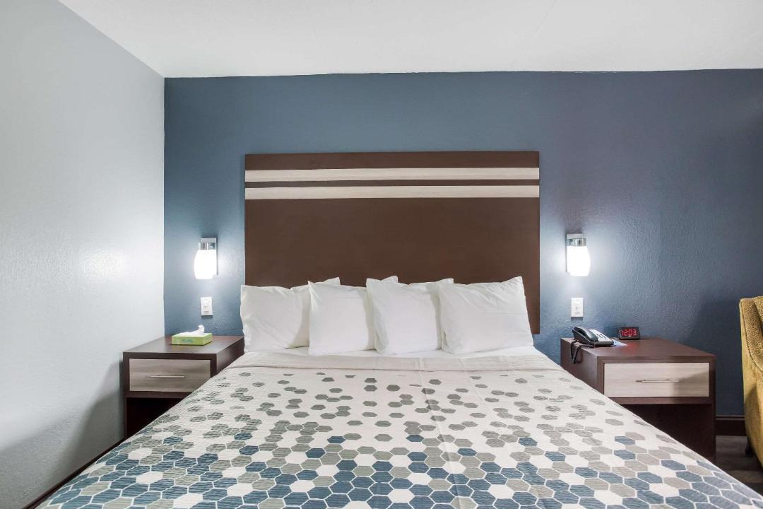 Photo of Bedroom in Winslow