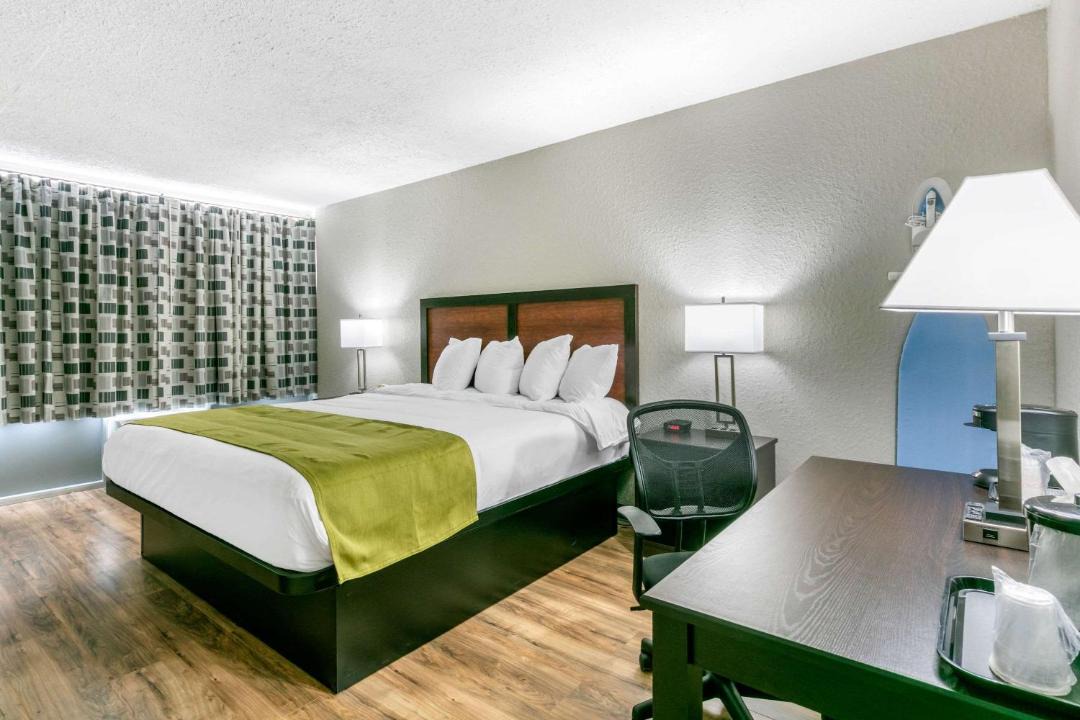 Photo of Bedroom in Kingston Springs