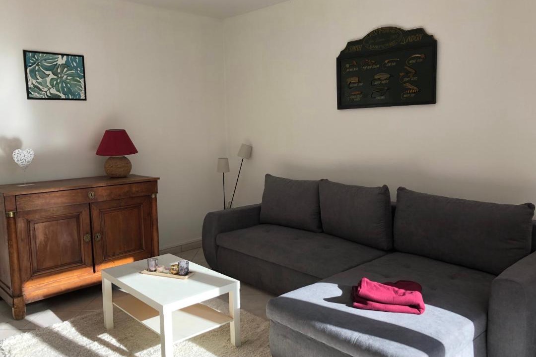 Photo of Livingroom in Marines