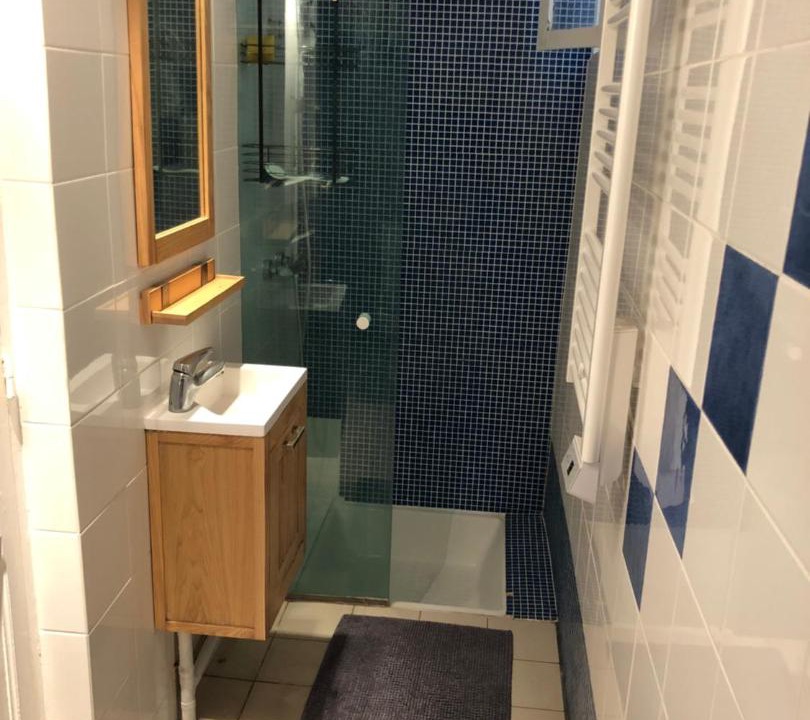 Photo of Bathroom in Marines