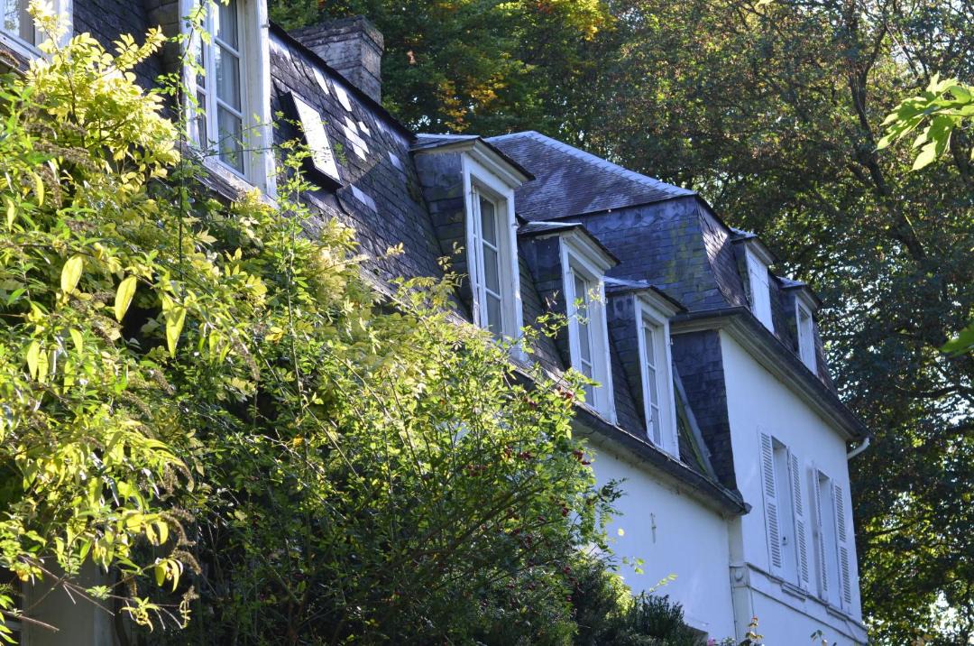 Photo of Buildings in Forest-Montiers