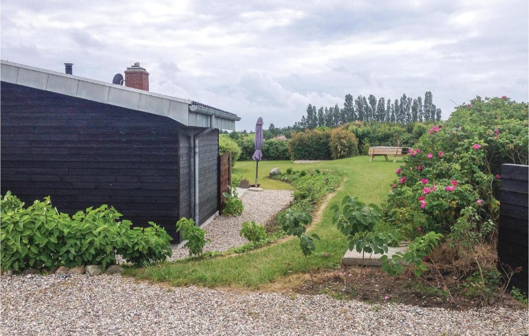 Photo of Buildings in Helnæs By