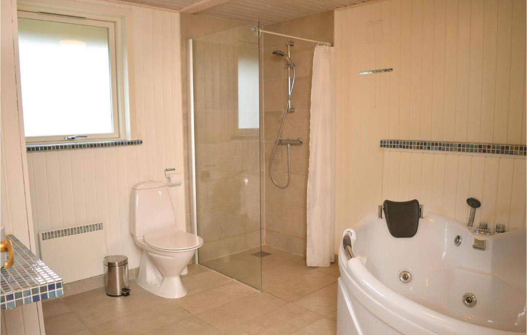 Photo of Bathroom in Bolilmark