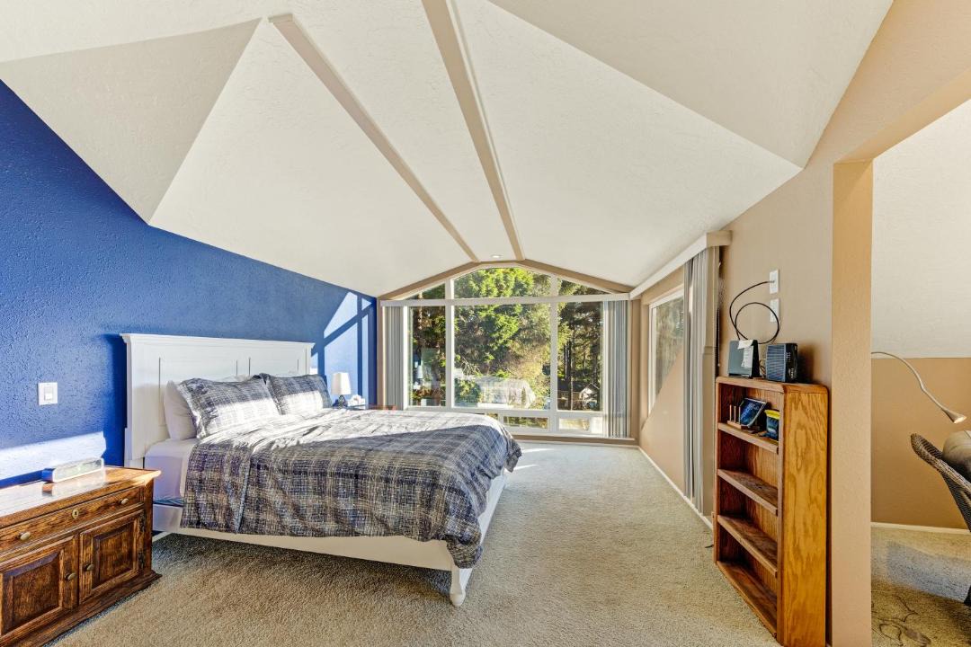 Photo of Bedroom in Seal Rock