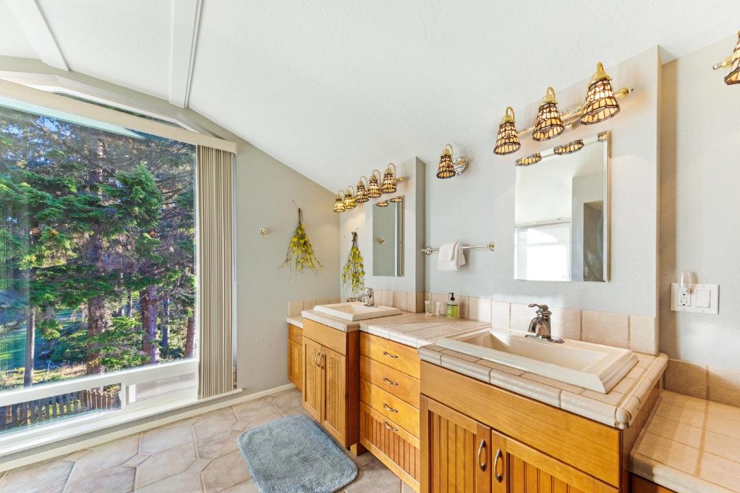 Photo of Kitchen in Seal Rock