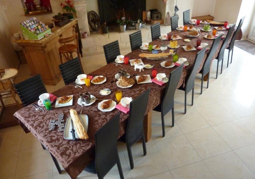 Photo of Others in Airan