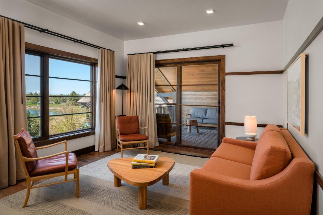 Photo of Others in Pronghorn