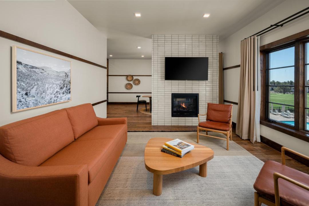 Photo of Others in Pronghorn