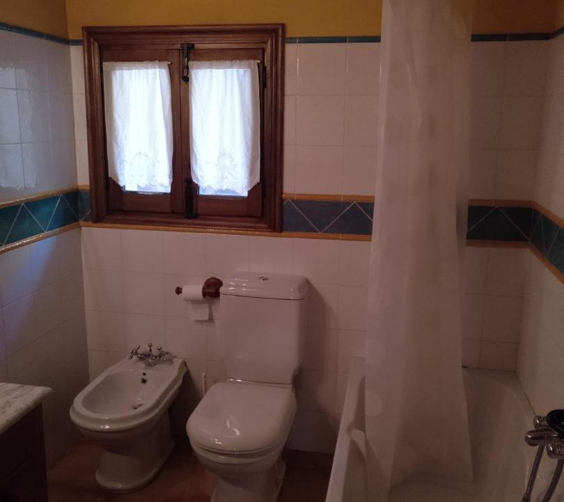 Photo of Bathroom in Villarroya de los Pinares