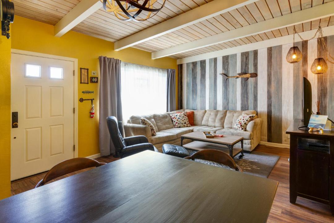 Photo of Livingroom in Aptos