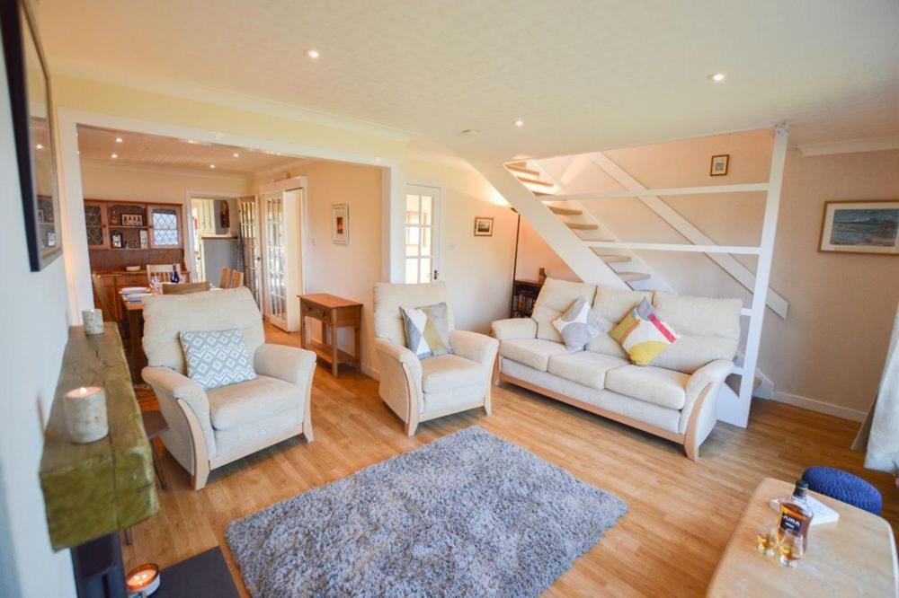 Photo of Others in Connel