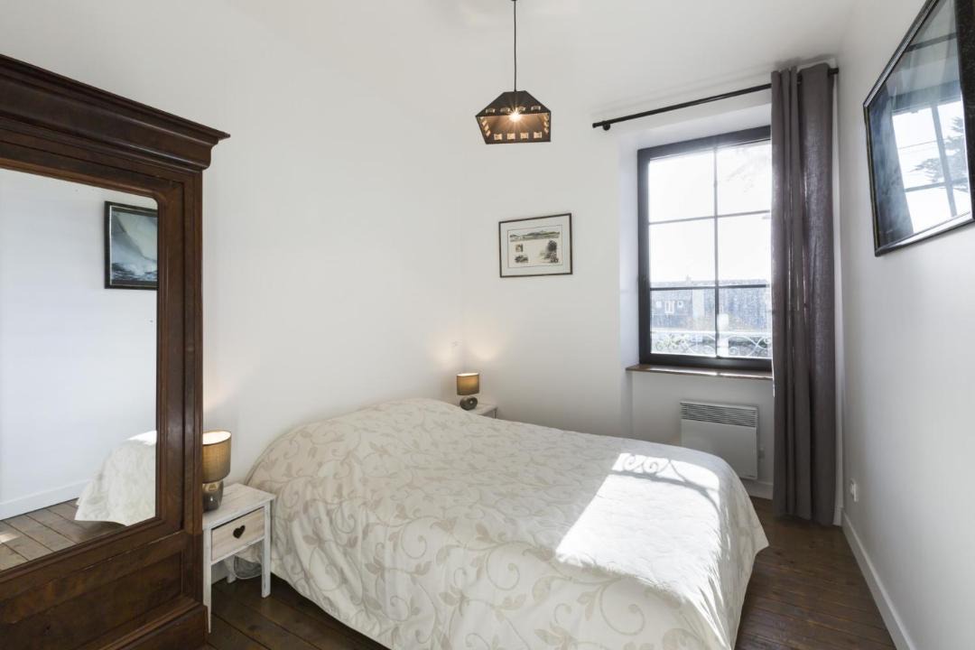 Photo of Bedroom in Rotheneuf-Le Pont