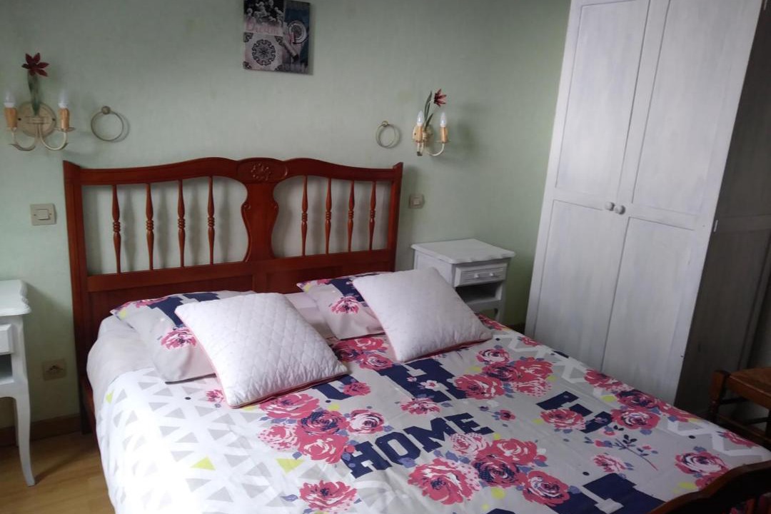Photo of Bedroom in Neuil