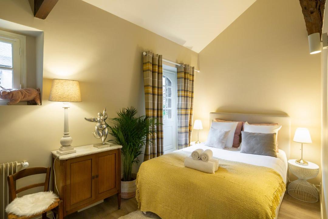 Photo of Bedroom in Centre