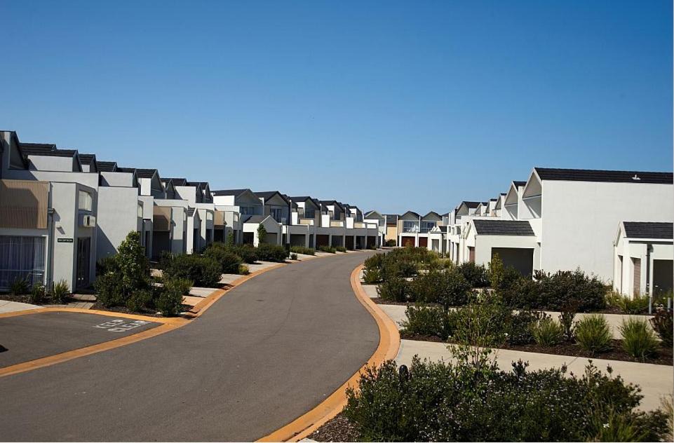 Photo of Others in Sanctuary Lakes